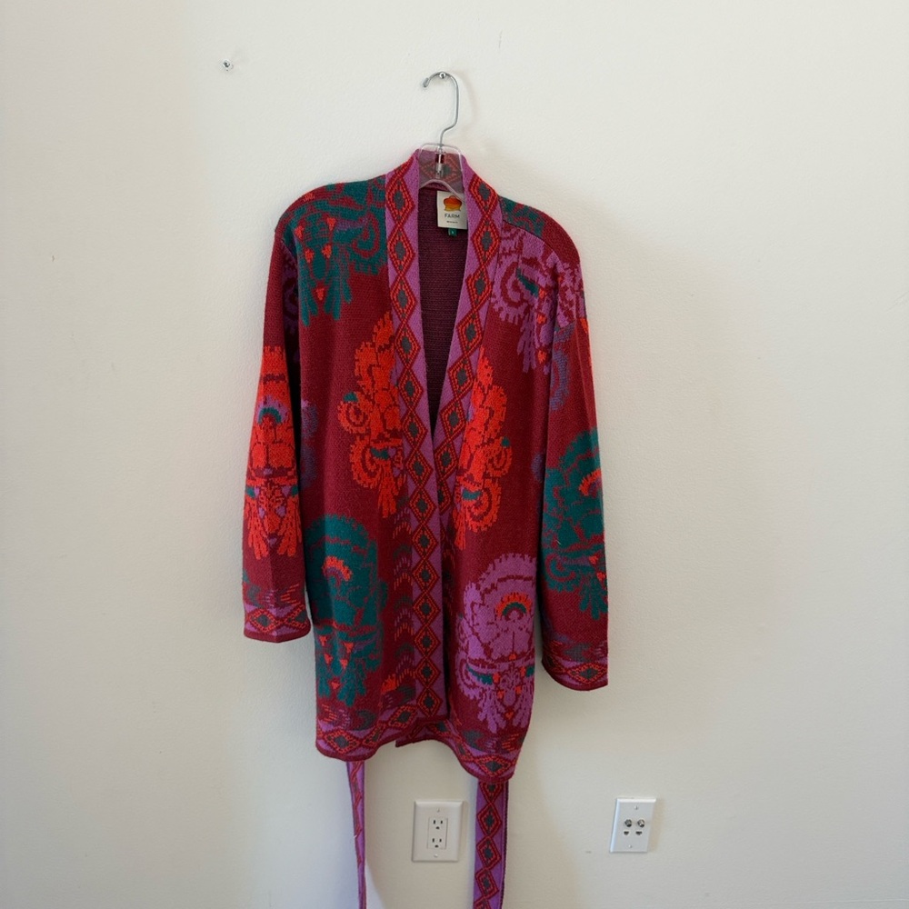 FARM Rio Vibrant Amulet Red and Purple Wrap Cardigan size sma